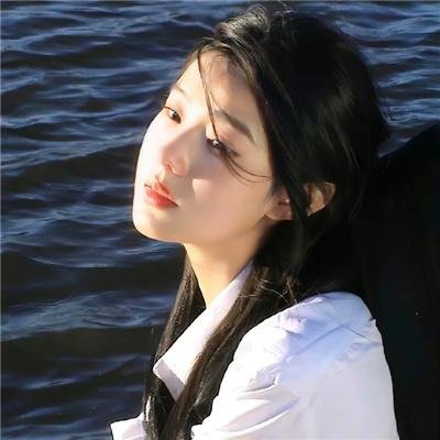 蕾丝炸弹